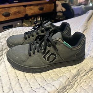 Adidas Stealth Biking shoes